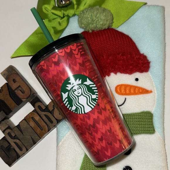 🧋🧜‍♀️STARBUCKS 2022 Holiday Sweater Weave Red 16 oz. Insulated TravelTumbler - Picture 2 of 8